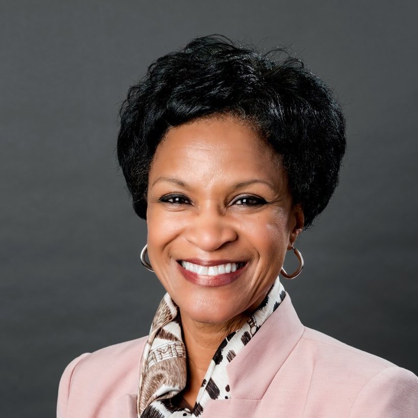 Denise Gray headshot