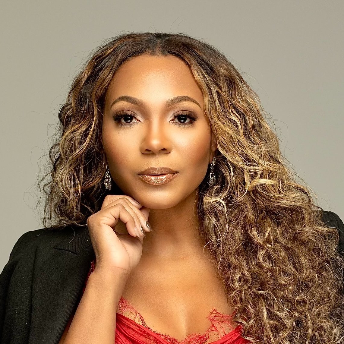 Danyel Surrency Jones headshot